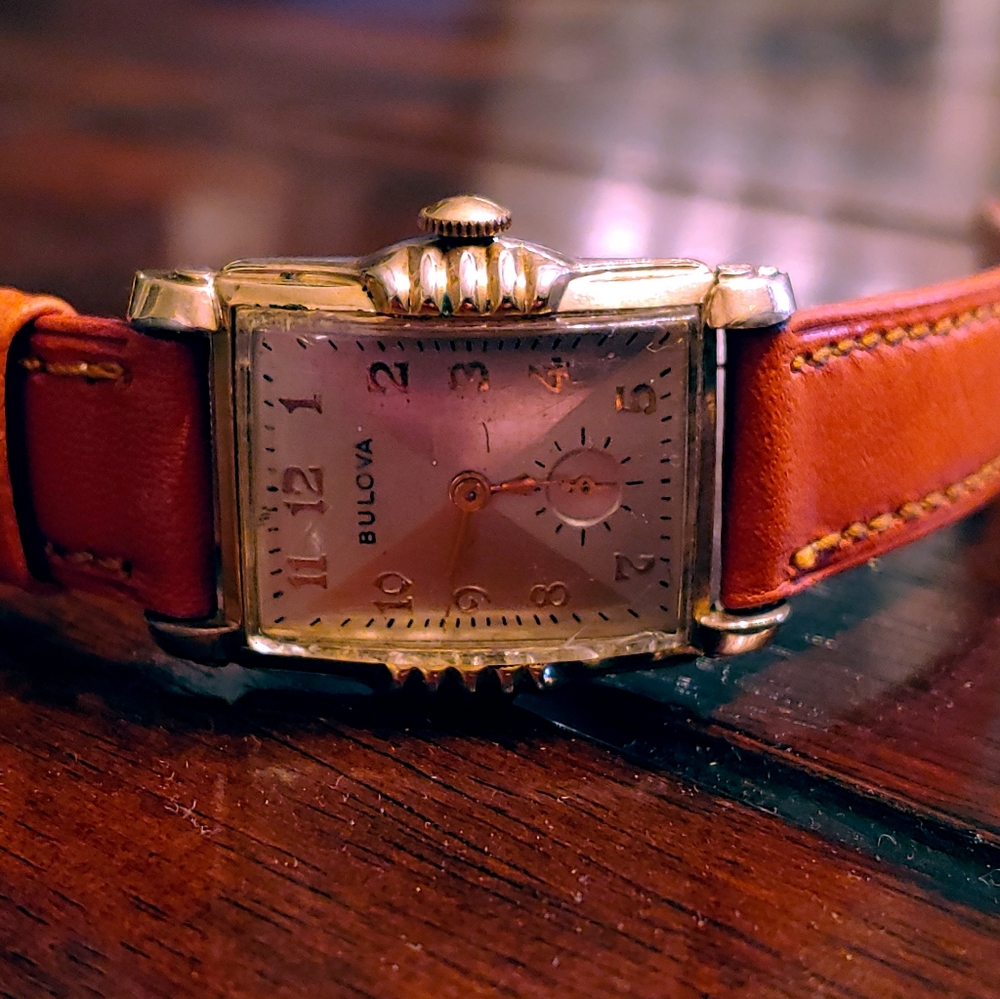 Sold-1940's Bulova L3 in working order w/ new band